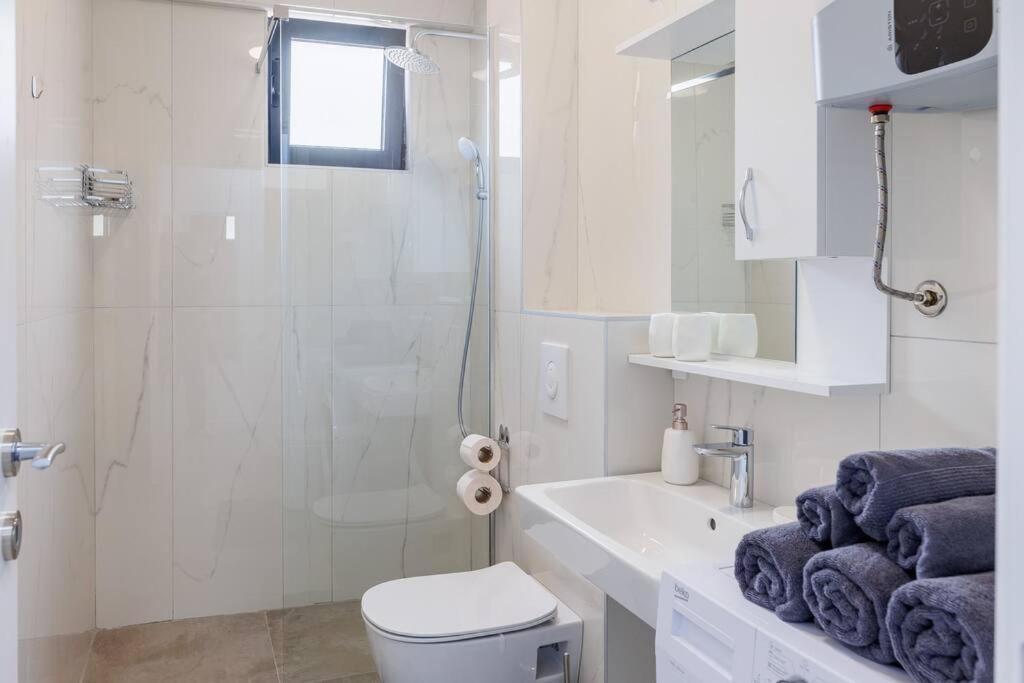 Seasalt Rafailovichi Apartment