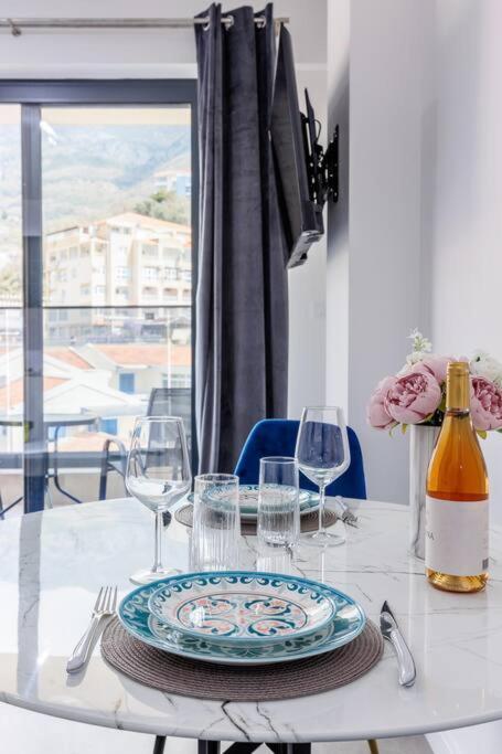 Seasalt Rafailovichi Apartment